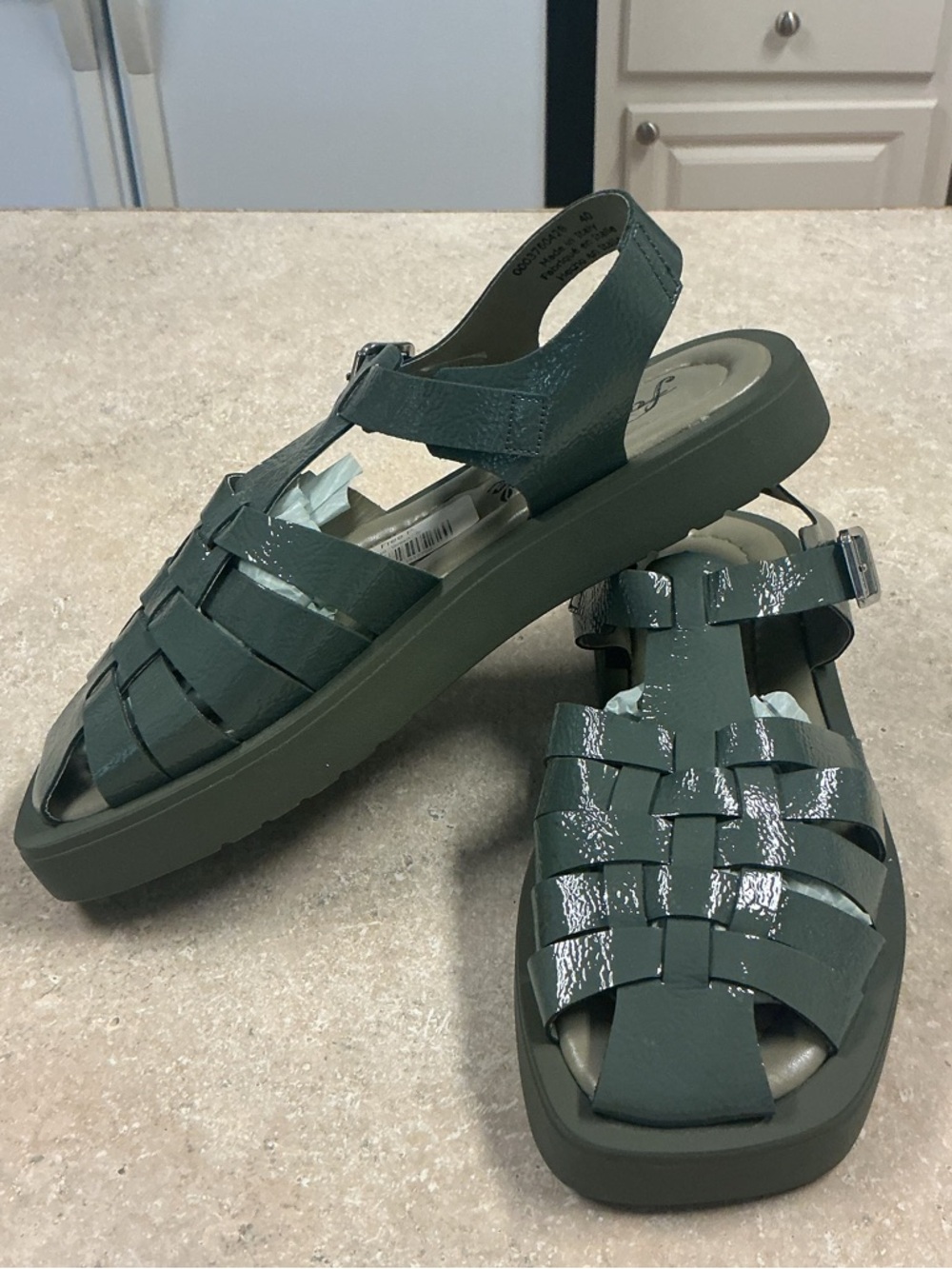 Free People SZ 40 Sage Green Fisherman Platform Leather Sandals
